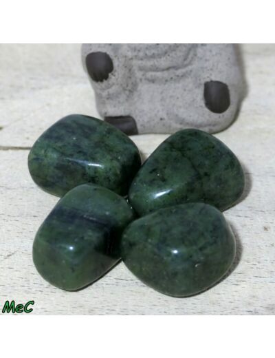 Jade néphrite pierre roulée