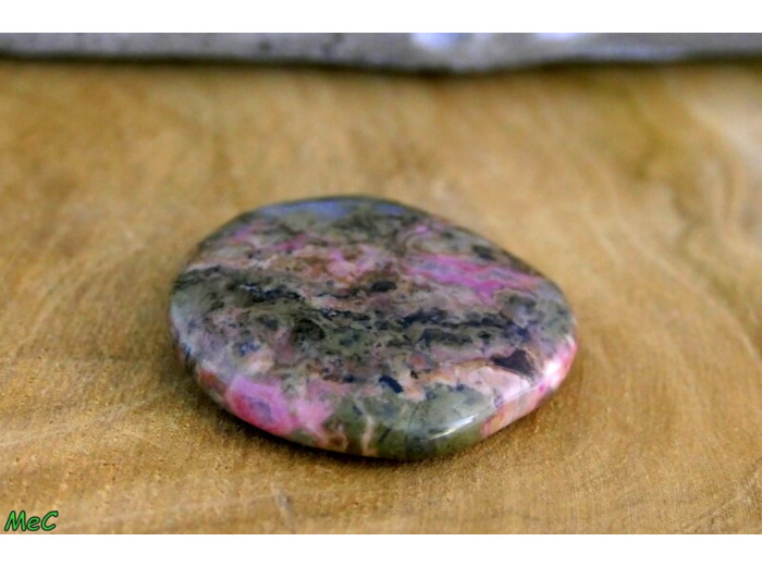 Rhodonite galet